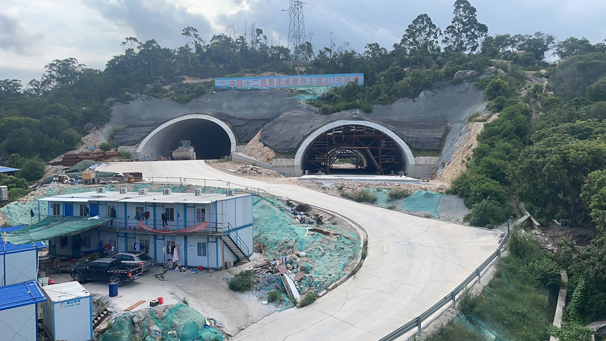 现场图2.jpg 现场图2.jpg